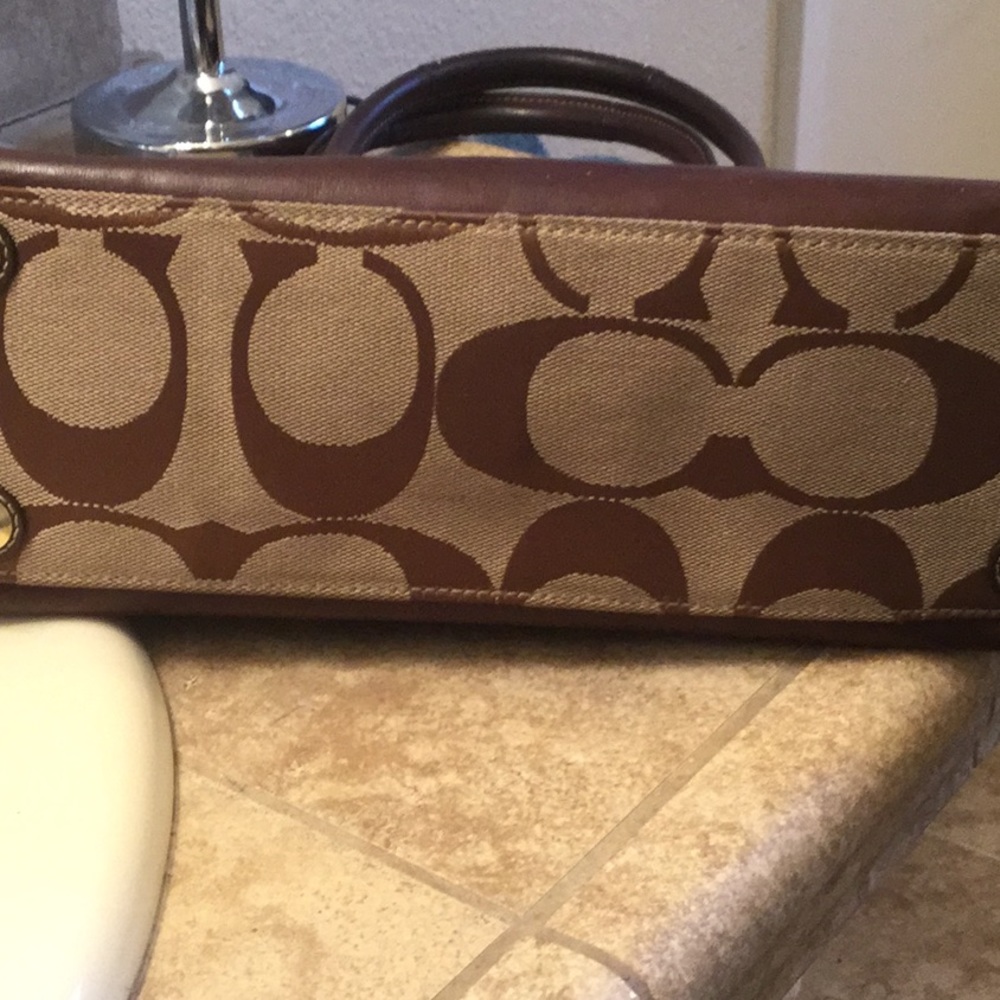 Shoulder Bag - Picture 5 of 5